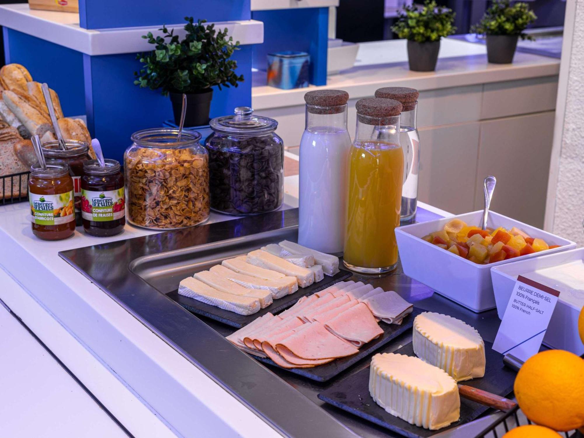Ibis Budget Biarritz - Anglet Buitenkant foto